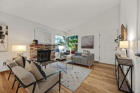 $510,000 | 339 West Thomson Avenue, Sonoma, CA 95476