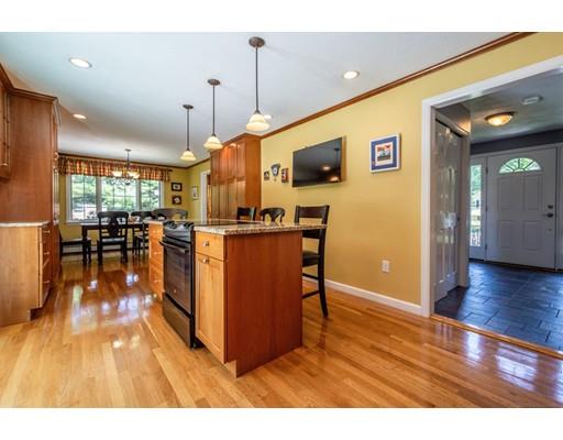 5 Fox Hill Road Shrewsbury, MA 01545 - Photo 8 of 25 Gallery Image 8