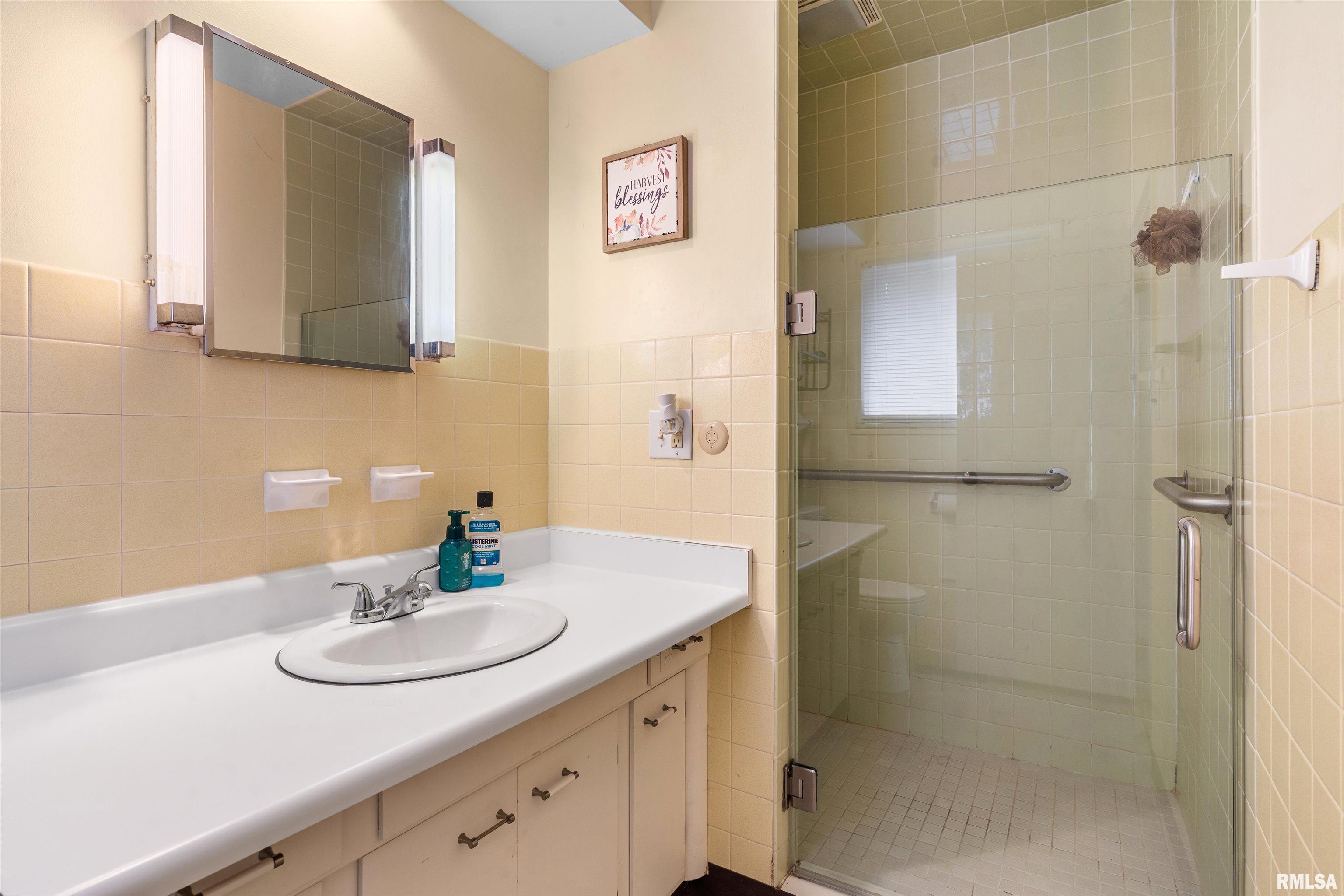 2317 Grinnell Drive Springfield, IL 62704 - Photo 15 of 20
