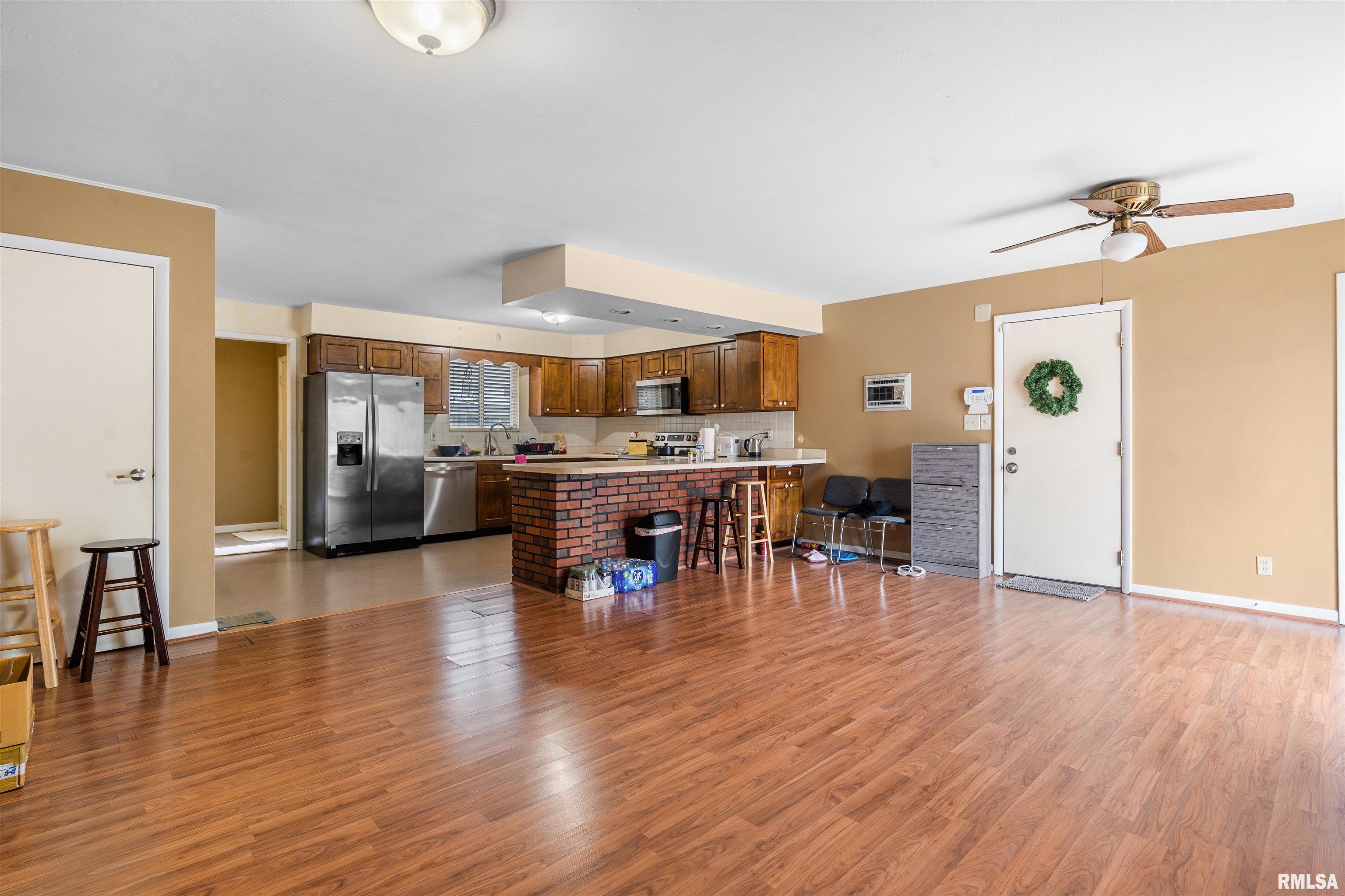 2317 Grinnell Drive Springfield, IL 62704 - Photo 10 of 20