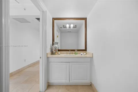 $1,495,000 | 3201 Northeast 183rd Street, Unit 1705, Aventura, FL 33160