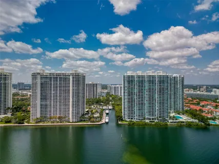 $1,495,000 | 3201 Northeast 183rd Street, Unit 1705, Aventura, FL 33160