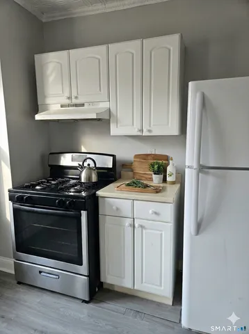 $1,695 | 1145 Ogden St Extension, Bridgeport, CT 06610