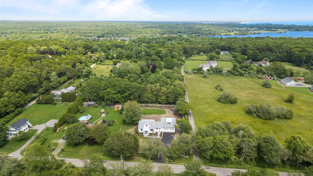 420 Long Highway Little Compton, RI 02837 - Photo 3 of 50