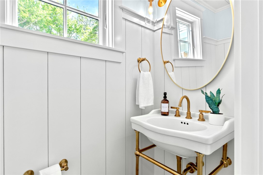 420 Long Highway Little Compton, RI 02837 - Photo 35 of 50