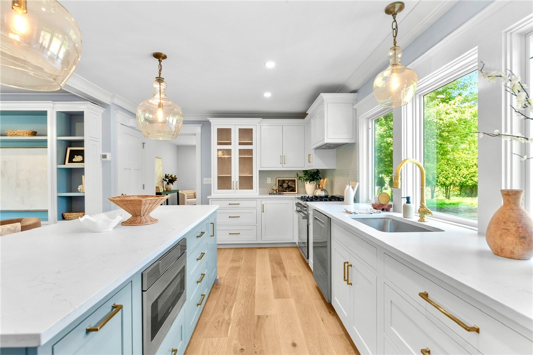 420 Long Highway Little Compton, RI 02837 - Photo 6 of 50