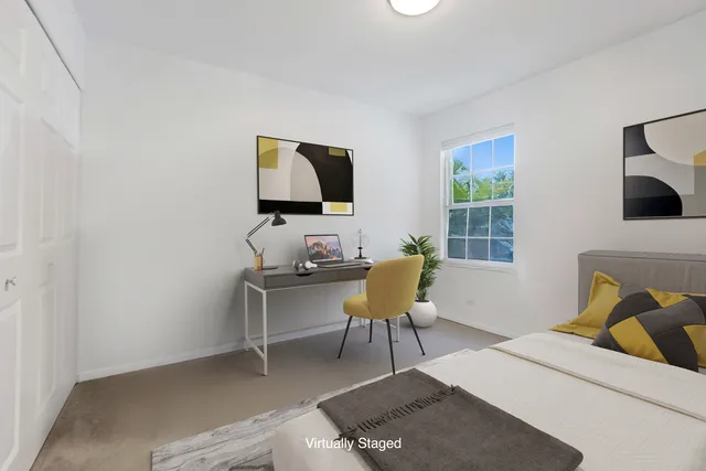 $449,000 | 121 Commons Court, Wheeling, IL 60090