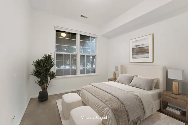 $449,000 | 121 Commons Court, Wheeling, IL 60090