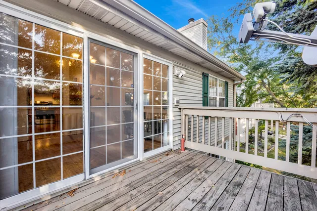 $449,000 | 121 Commons Court, Wheeling, IL 60090