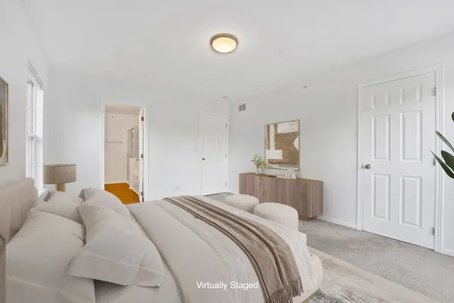 $449,000 | 121 Commons Court, Wheeling, IL 60090