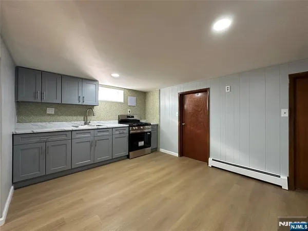 $2,950 | 299 High Street, Unit 1, North Arlington, NJ 07031