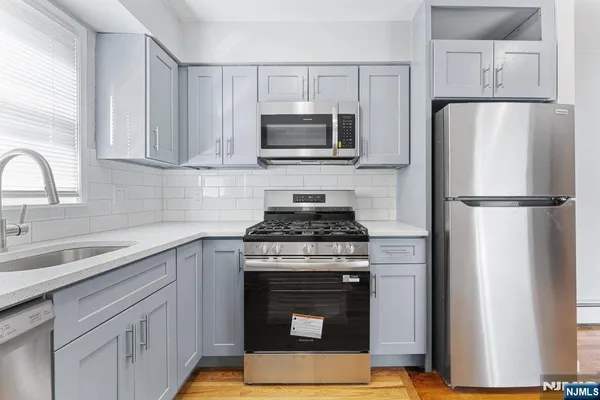 $2,950 | 299 High Street, Unit 1, North Arlington, NJ 07031