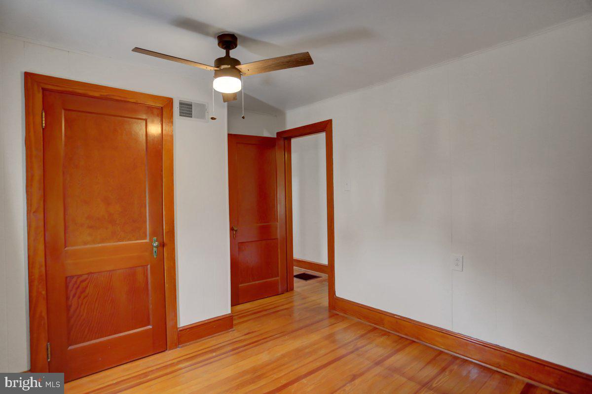 7603 Mentzer Gap Road Waynesboro, PA 17268 - Photo 17 of 33 MASTER BEDROOM