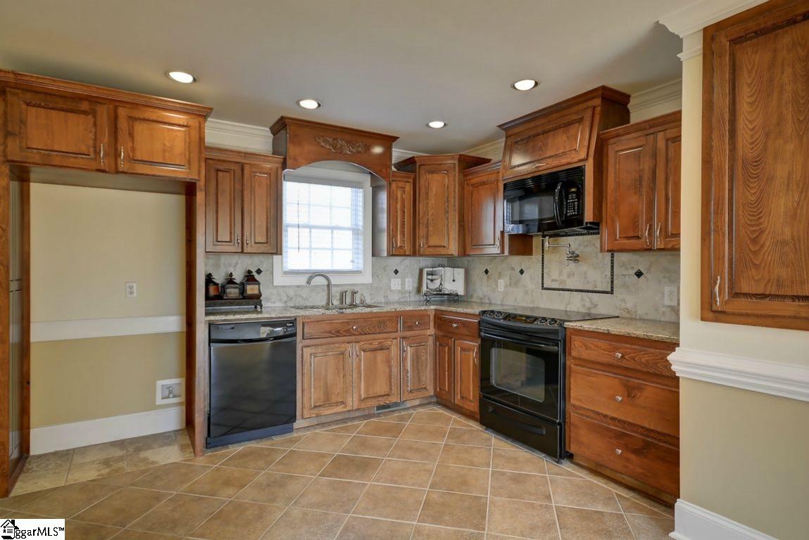 1505 Melvin Hill Road Campobello, SC 29322 - Photo 10 of 36 Gallery Image 10