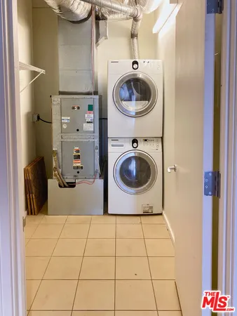 $699,000 | 1155 South Grand Avenue, Unit 401, Los Angeles, CA 90015