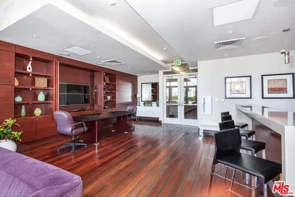 $699,000 | 1155 South Grand Avenue, Unit 401, Los Angeles, CA 90015