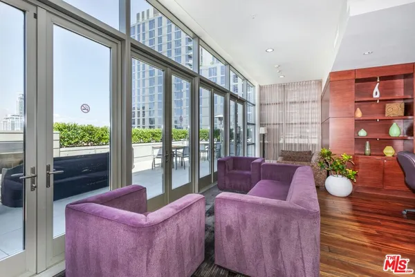 $699,000 | 1155 South Grand Avenue, Unit 401, Los Angeles, CA 90015