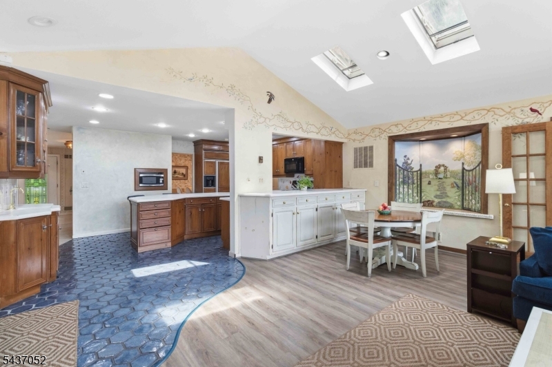 39 Meadowbrook Road Randolph, NJ 07869 - Photo 10 of 47