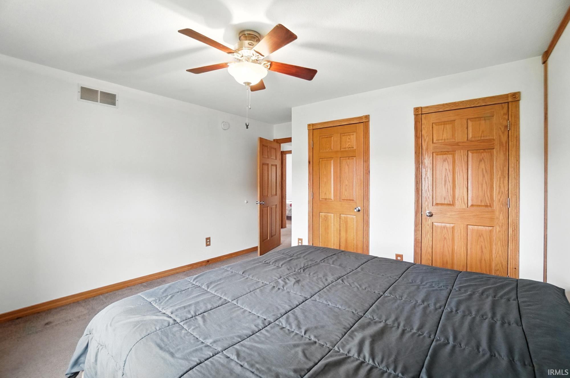 910 Butler Street Angola, IN 46703 - Photo 12 of 31 Gallery Image 12