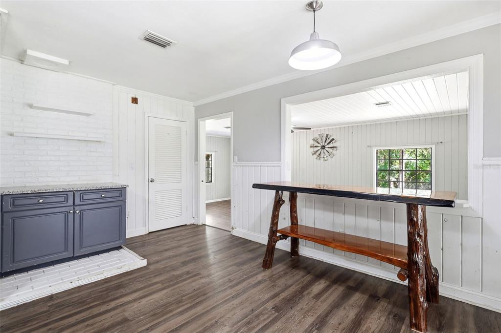 1095 South Ridgewood Avenue DeLand, FL 32720 - Photo 16 of 39