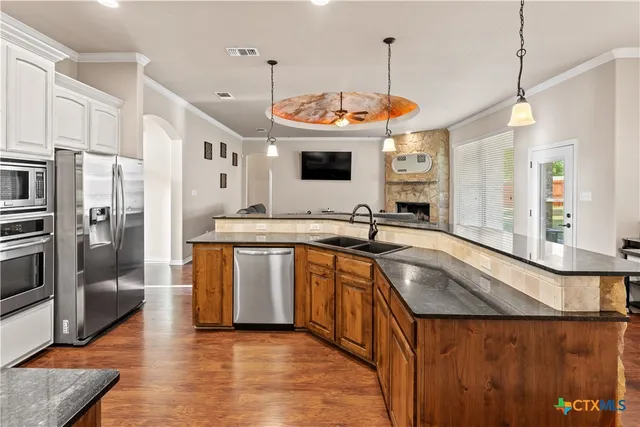 $469,900 | 11054 La Paloma Loop East, Salado, TX 76571