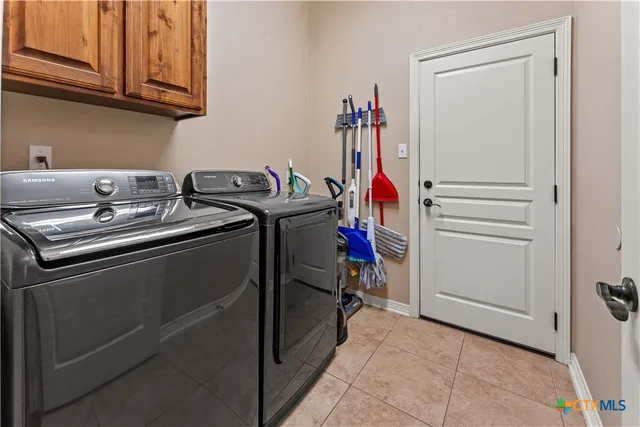 $469,900 | 11054 La Paloma Loop East, Salado, TX 76571