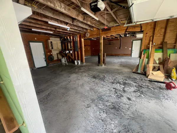 $4,200 | 618 Bayridge Road, La Porte, TX 77571