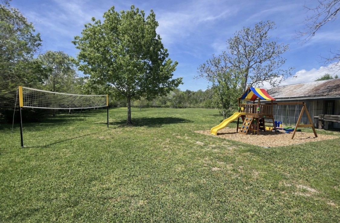 618 Bayridge Road La Porte, TX 77571 - Photo 48 of 50 Virtually Staged backyard with many possibilities