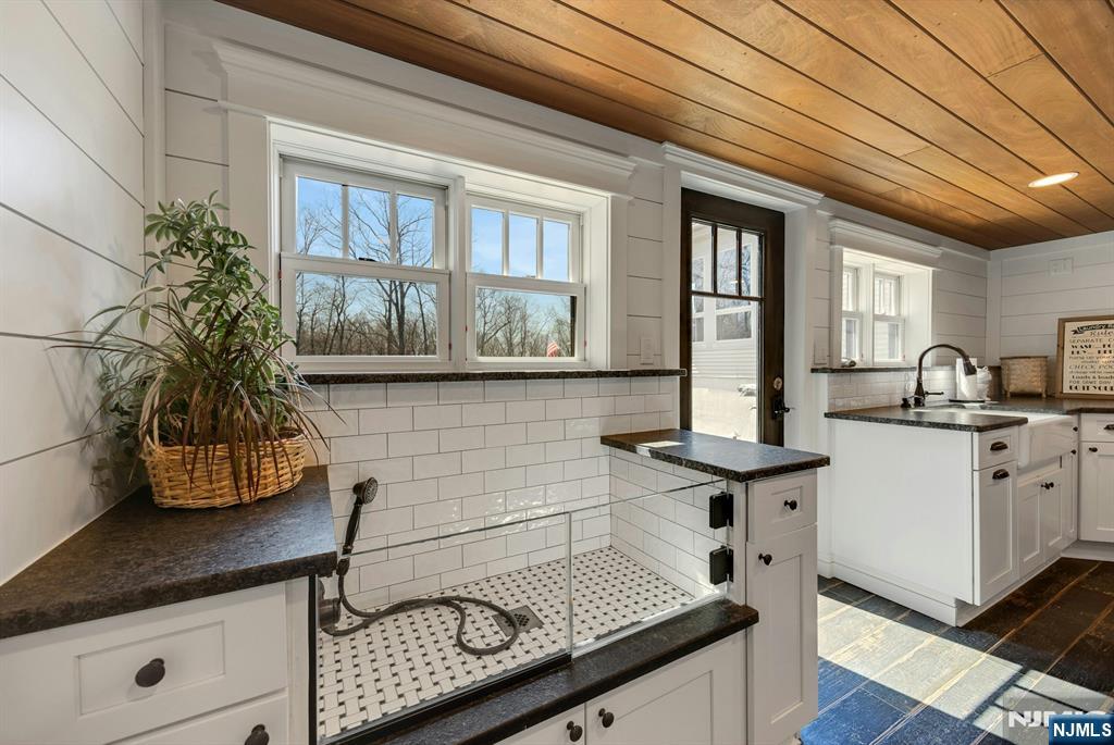 27 Omaha Road Wayne, NJ 07470 - Photo 30 of 50