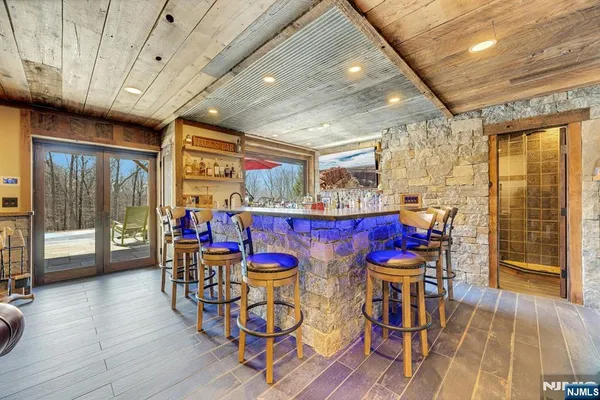 $1,950,000 | 27 Omaha Road, Wayne, NJ 07470
