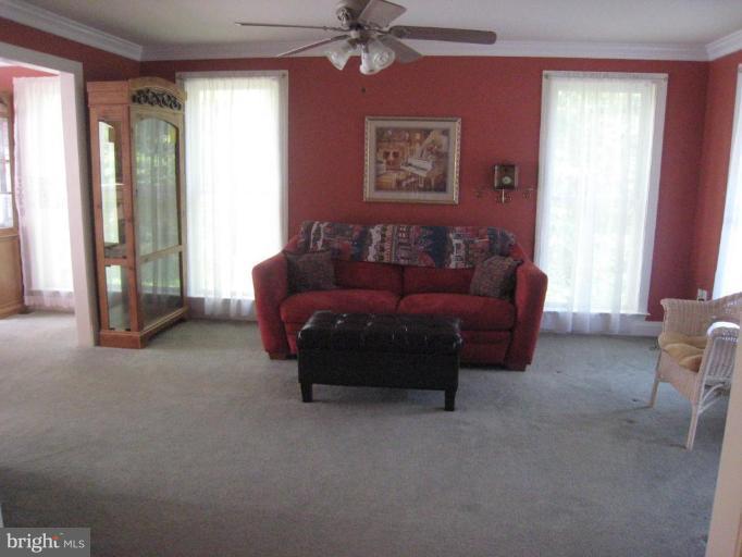 50 Randall Road Stafford, VA 22554 - Photo 3 of 30 Living Room
