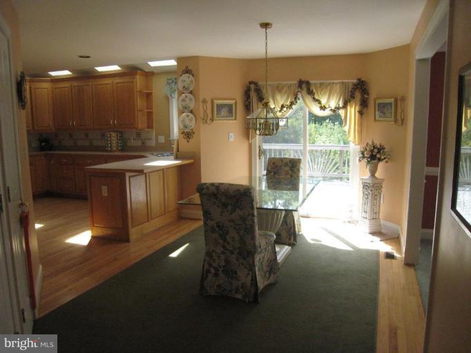 50 Randall Road Stafford, VA 22554 - Photo 8 of 30 Breakfast Area