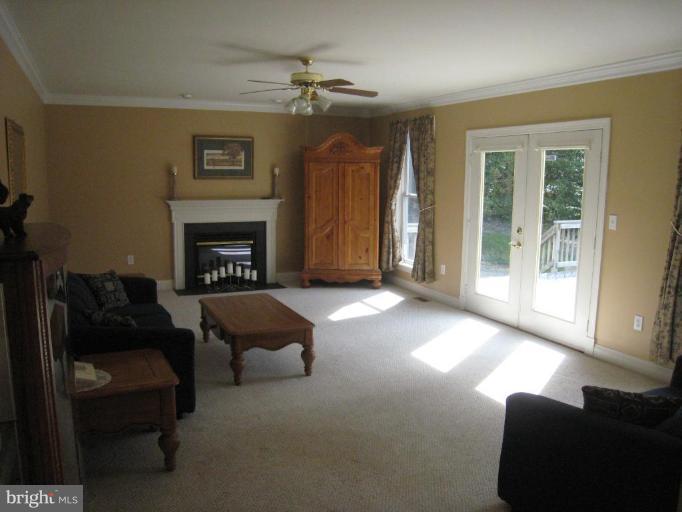 50 Randall Road Stafford, VA 22554 - Photo 9 of 30 Family Room