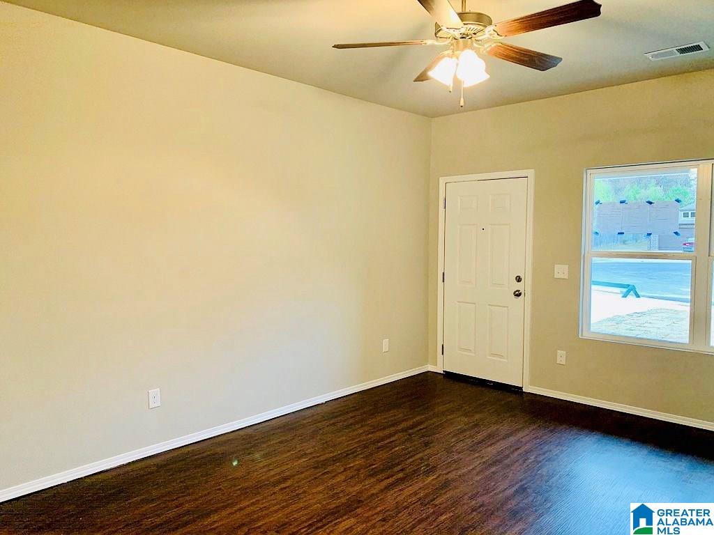 331 Maggie Way Calera, AL 35040 - Photo 3 of 12