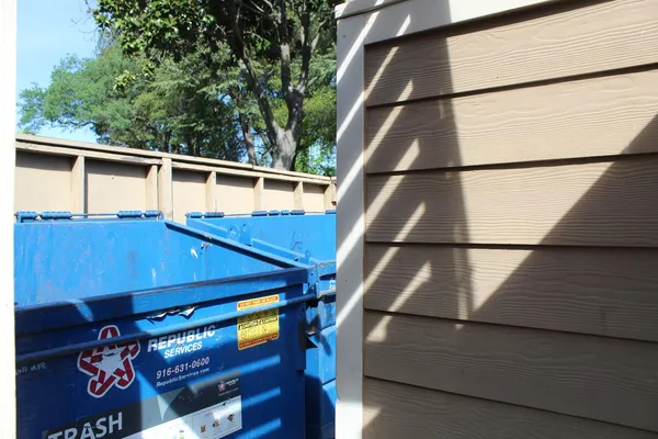 a close up view of washer and dryer