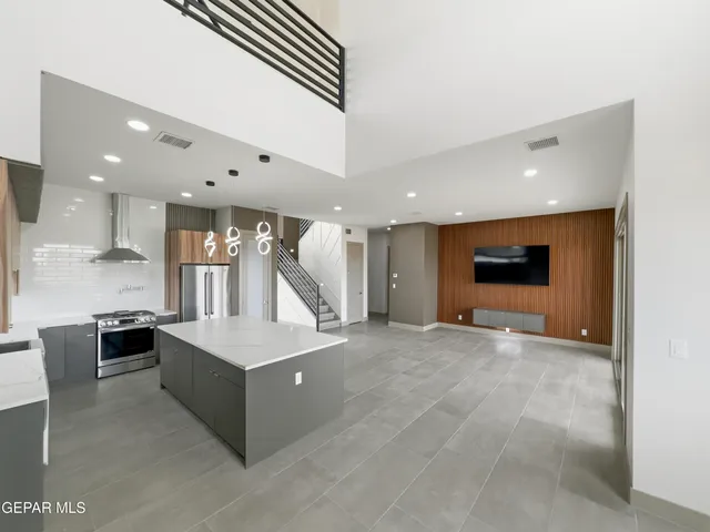 $677,000 | 11317 Ardelle Avenue, El Paso, TX 79936