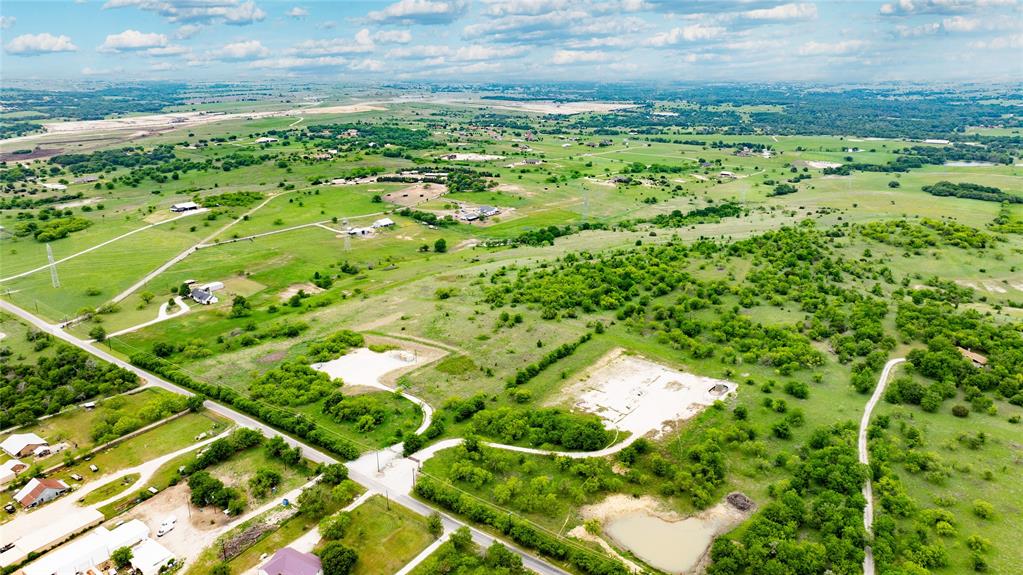 Tbd Tbd Mcdaniel Road Fort Worth, TX 76126 - Photo 5 of 22 a view of a garden with an empty room