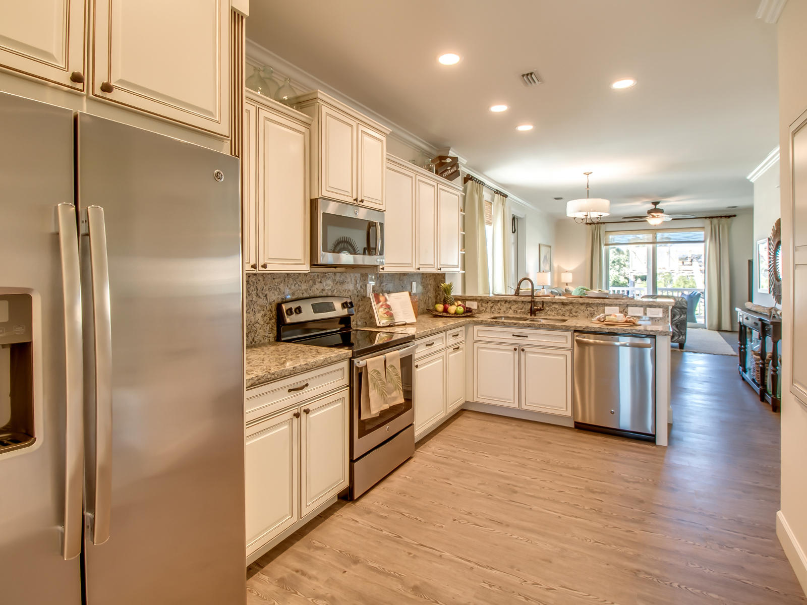262 Sombrero Beach Road, Unit 2 Marathon, FL 33050 - Photo 14 of 23 Kitchen