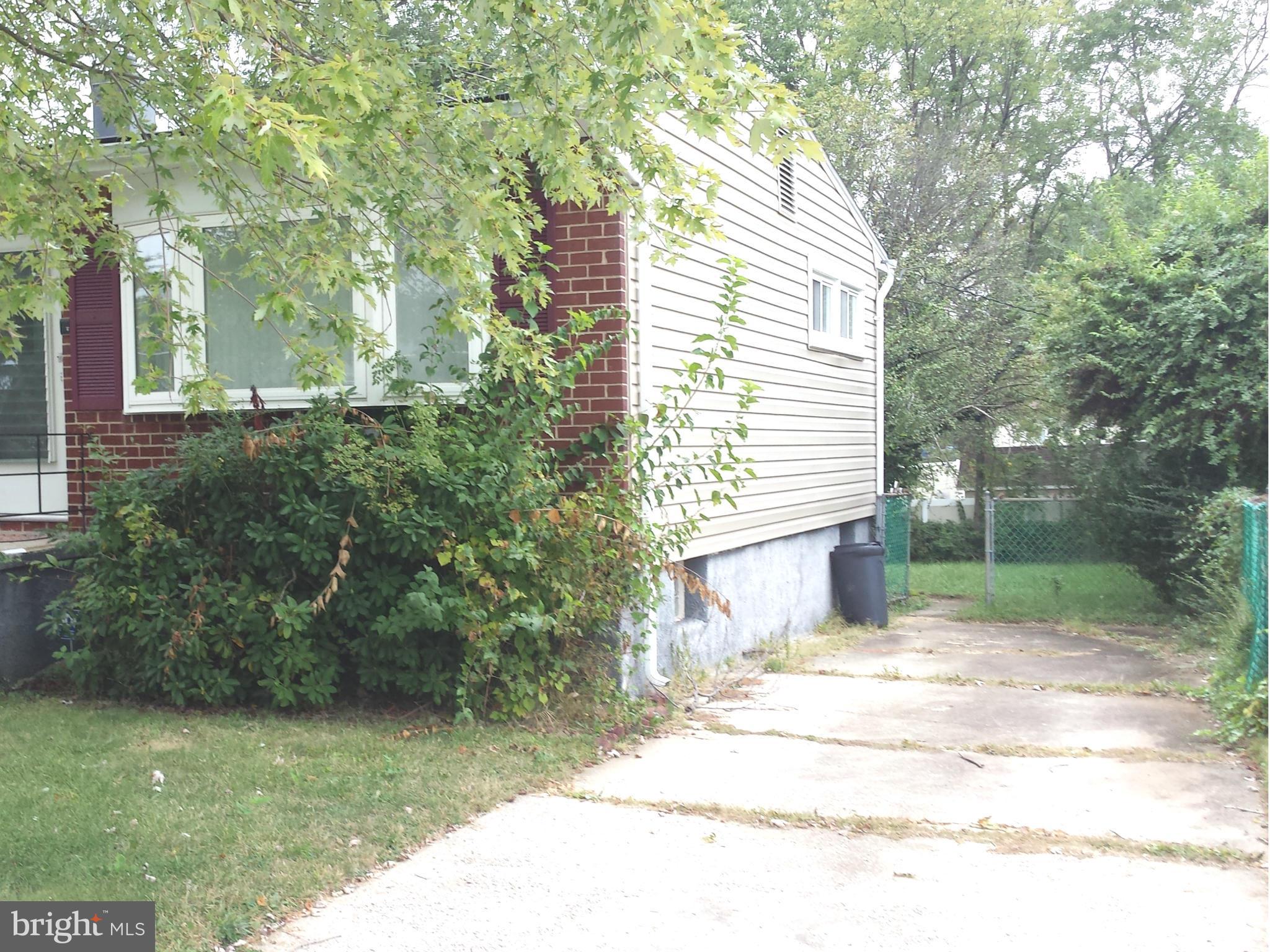 3411 Keston Road Baltimore, MD 21207 - Photo 3 of 20 Driveway