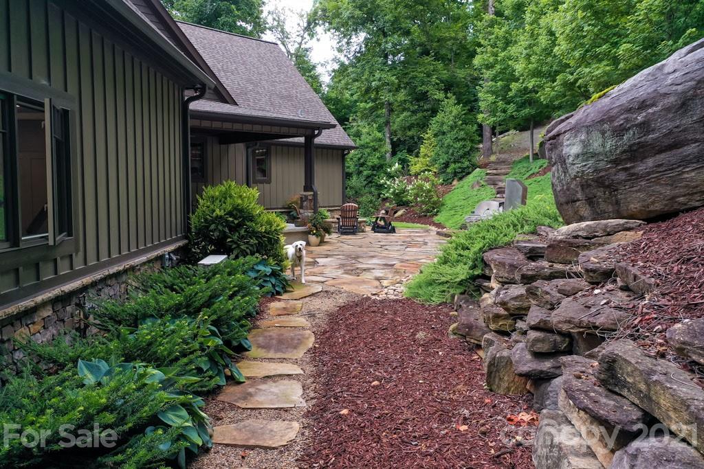 201 Matho Trace Lake Lure, NC 28746 - Photo 8 of 48 Gallery Image 8