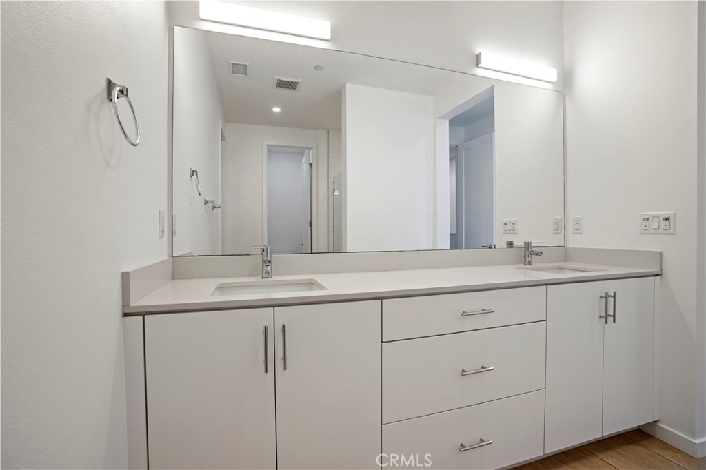 304 Placemark Irvine, CA 92614 - Photo 29 of 44