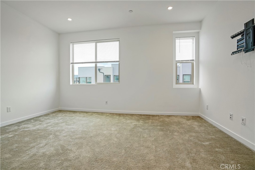 304 Placemark Irvine, CA 92614 - Photo 32 of 44