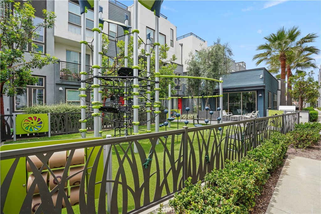 304 Placemark Irvine, CA 92614 - Photo 42 of 44 MDL