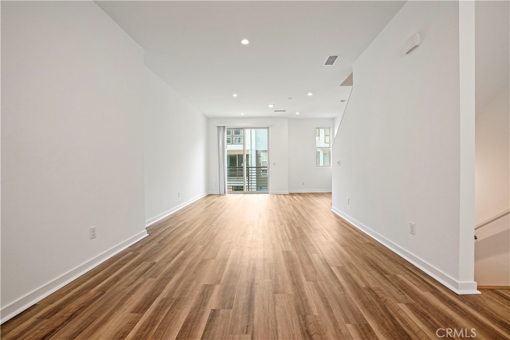 304 Placemark Irvine, CA 92614 - Photo 8 of 44