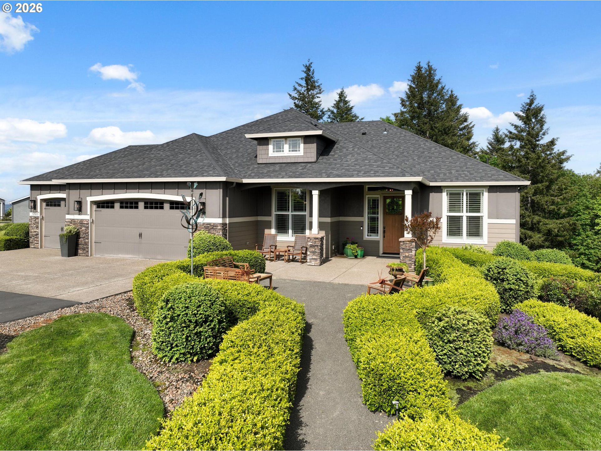 13523 Southwest Whitmore Road Hillsboro, OR 97123 - Photo 2 of 44