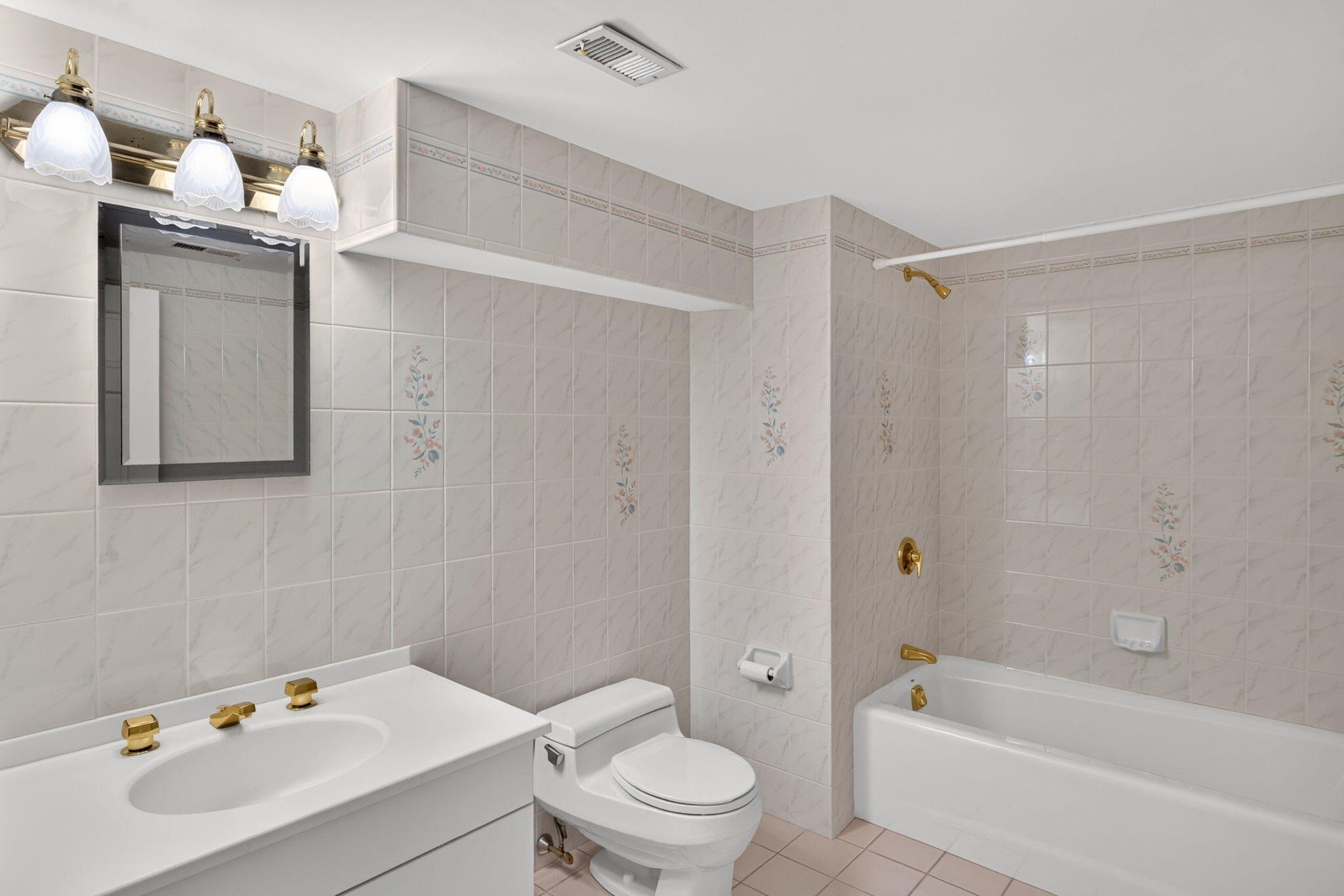 18 A Cape Codder Road, Unit 9N Falmouth, MA 02540 - Photo 29 of 57 24-24-8P0A5342