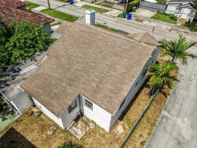 $850,000 | 2100 Southwest 25th Street, Miami, FL 33133