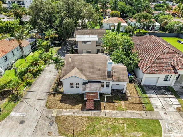 $850,000 | 2100 Southwest 25th Street, Miami, FL 33133