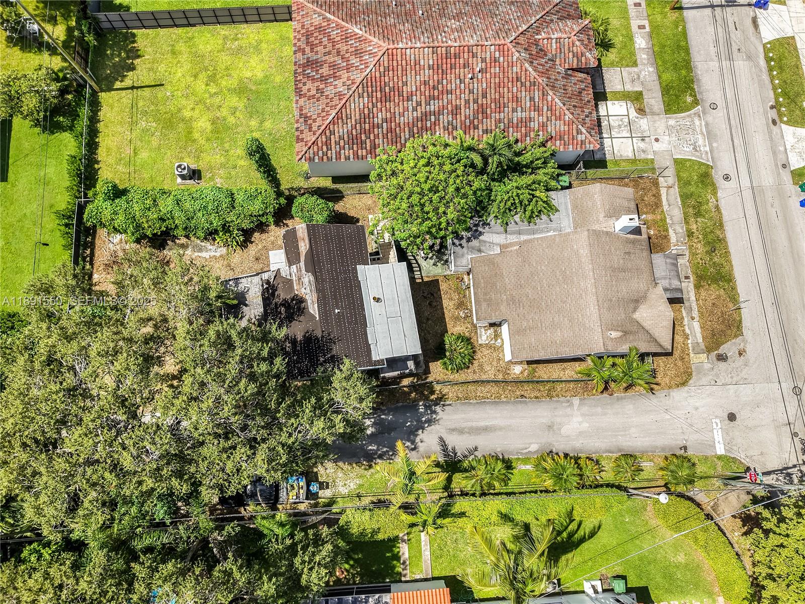 2100 Southwest 25th Street Miami, FL 33133 - Photo 7 of 23