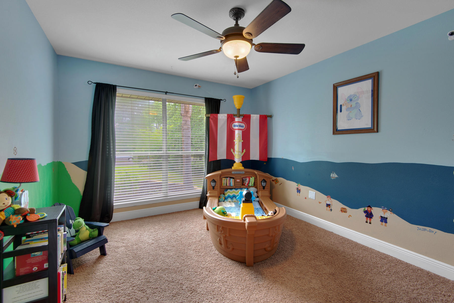 2383 Crescent Road Navarre, FL 32566 - Photo 22 of 48 a room with furniture and window